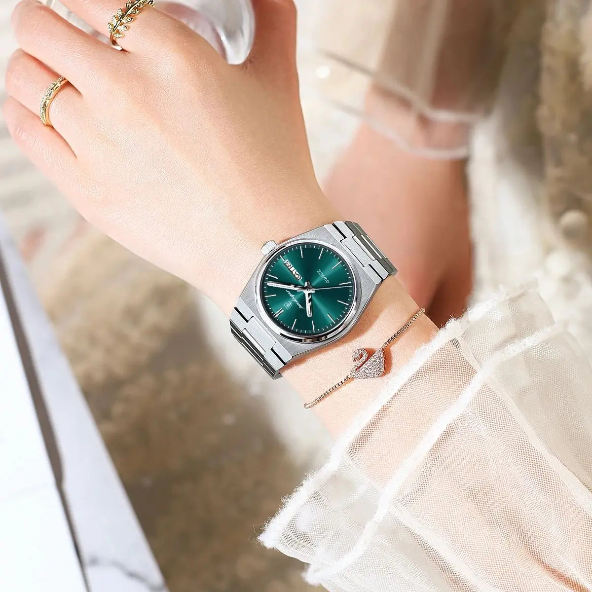 Majestic Elegant Timepiece for Women